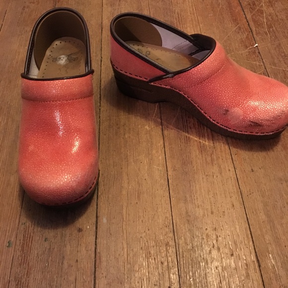 Shoes - Picture 2 of 5